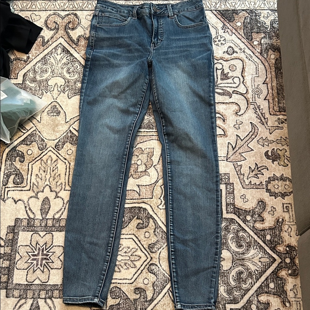 Maurices Women's Skinny Jeans in Blue
